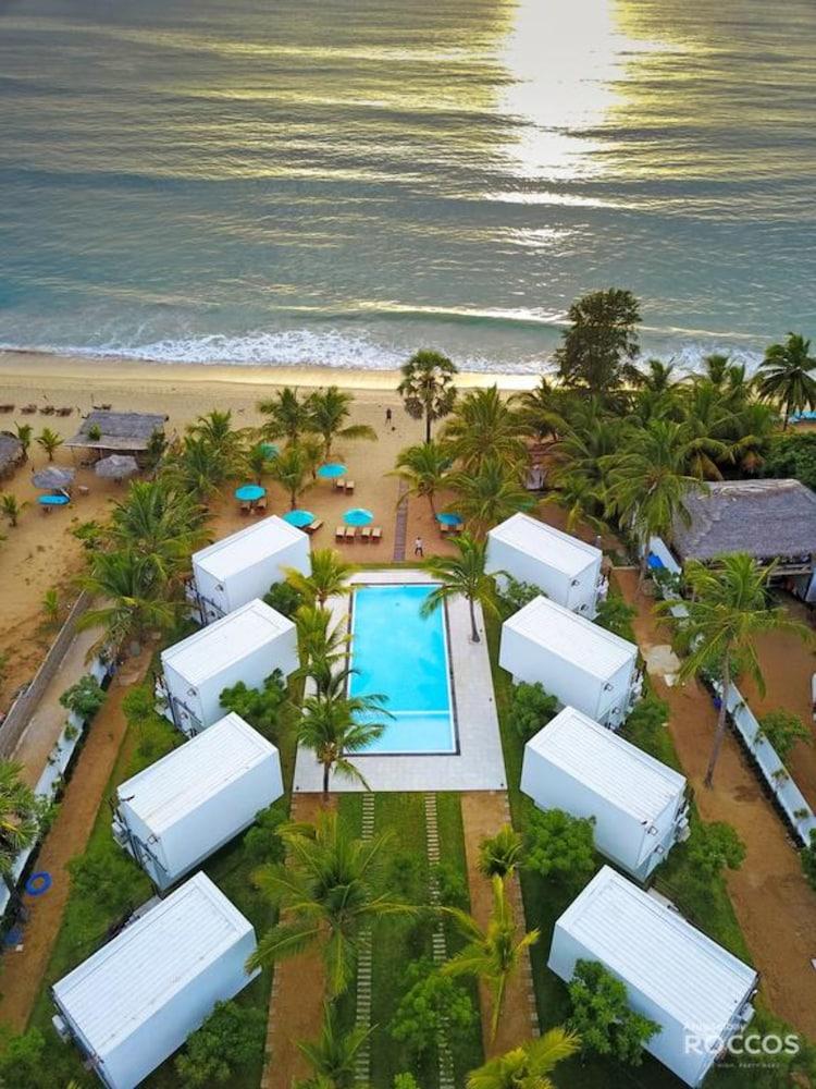 Arugambay Roccos Hotel อารูกัมเบย์ ภายนอก รูปภาพ
